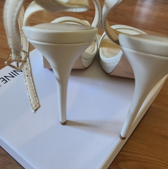 Nine West Ivory Heels - Picture 5 of 8